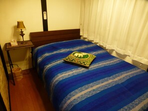 2 bedrooms, desk, free WiFi, bed sheets