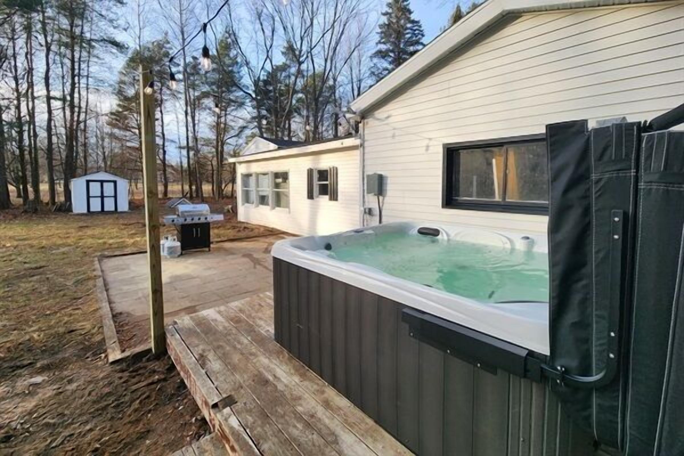 Hot tub