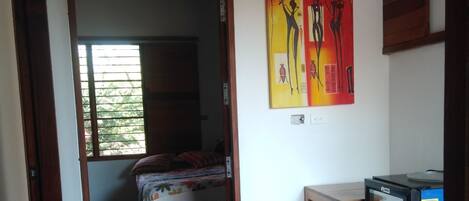 4 bedrooms, WiFi, bed sheets