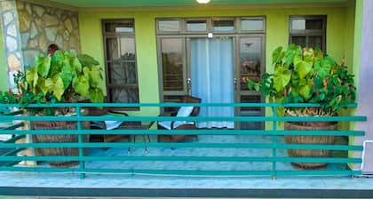 Eagle Apartments Kitende, Aprtmnt 7