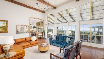 Smart TV, fireplace, foosball, table tennis