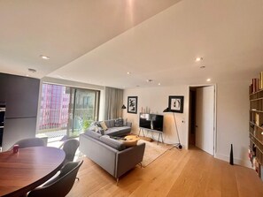 TV - Heart of Paddington - Modern 1Bedroom Apartment - Pass the Keys (London)