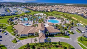 Exterior - Champions Gate pool home with hot tub and games room - Newly built and furnished (Davenport)