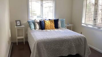 3 bedrooms, iron/ironing board, travel cot, WiFi