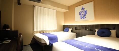 1 chambre, bureau, fer et planche à repasser, Wi-Fi gratuit