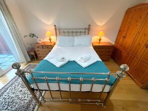 2 Schlafzimmer, Bügeleisen/Bügelbrett, kostenloses WLAN, Bettwäsche