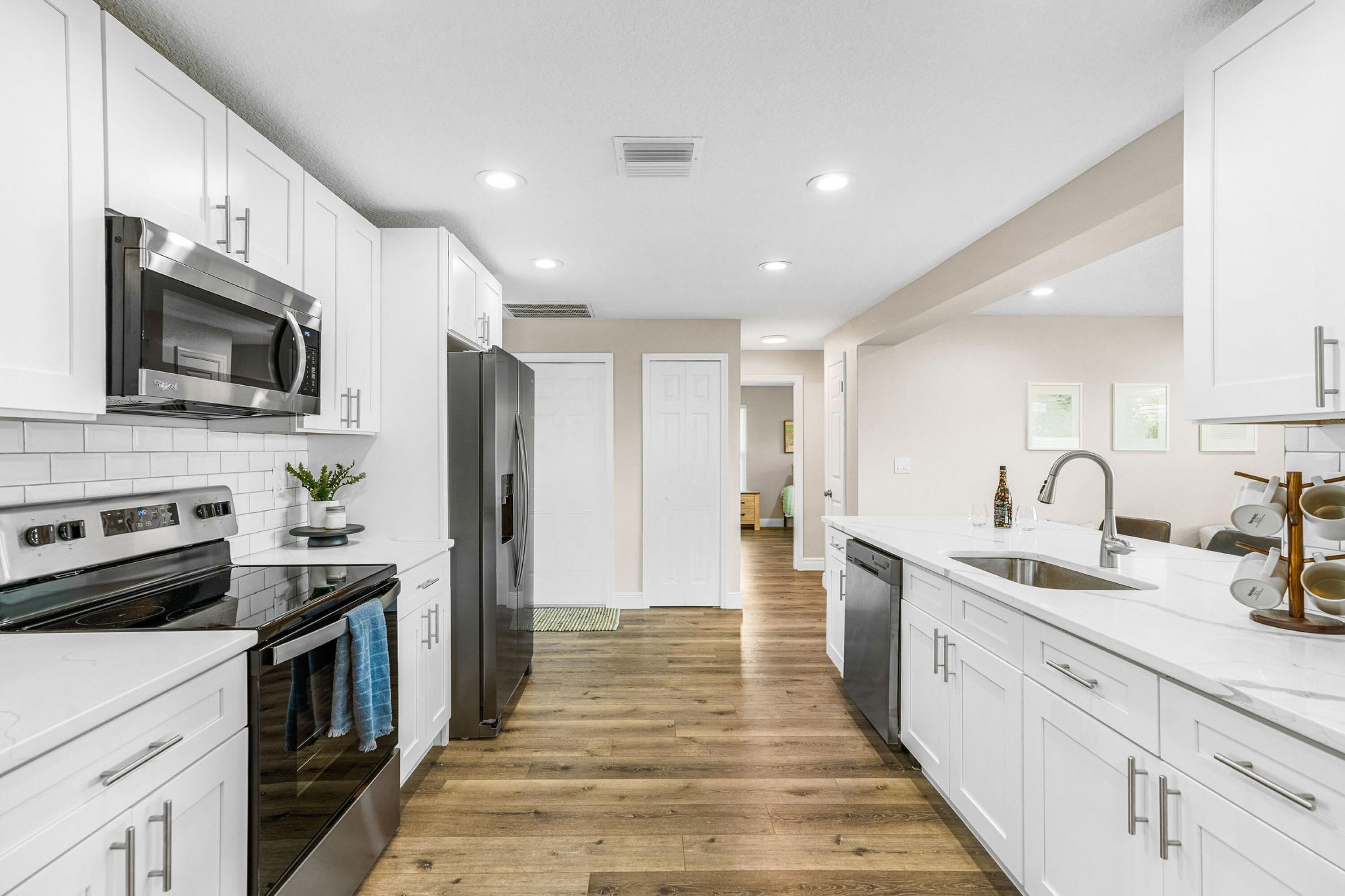 House, Accessible | Private kitchen | Fridge, stovetop, electric kettle