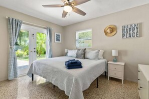 House | 2 bedrooms, Internet - Home with Pool & Hot Tub Close to Beach (Indian Rocks Beach)