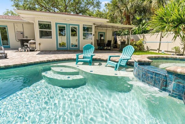 House | 2 bedrooms, Internet - Home with Pool & Hot Tub Close to Beach (Indian Rocks Beach)