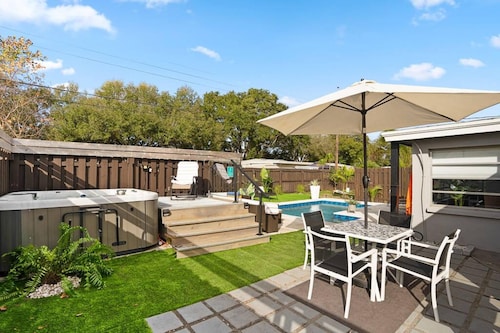 Pool Hottub 5 Miles Clearwater IRB Pet Friendly