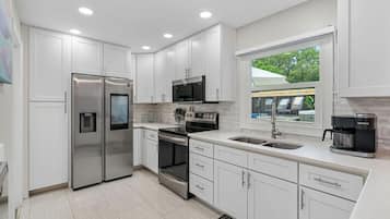 House | 2 bedrooms, Internet