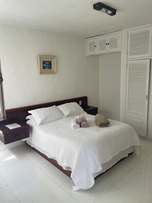 Premium Room | Living area | TV - Pousada El Camenito (Búzios)