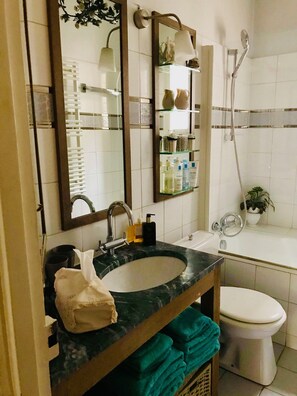 Hair dryer, towels, soap, toilet paper - Elegant Eiffel Tower Gem Right on the Seine! (Paris)
