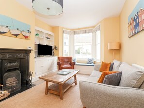 Cottage | Living area