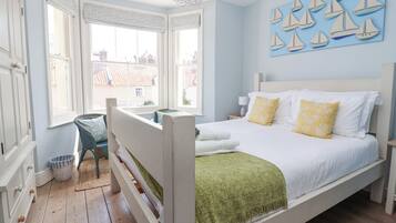 Cottage | 2 bedrooms, individually decorated, individually furnished, free WiFi