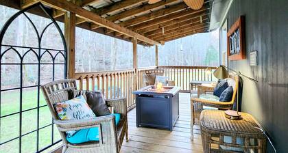 Bungalow+RV/10 acres/Stream/Sleeps6