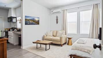 1 quarto, Wi-Fi de cortesia, roupa de cama