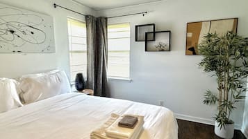 1 bedroom, desk, free WiFi