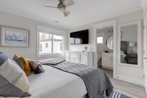 2 habitaciones, escritorio, tabla de planchar con plancha y wifi gratis 