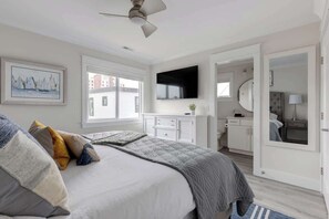 2 bedrooms, desk, iron/ironing board, free WiFi