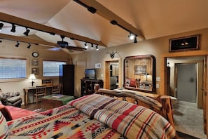 1 soverom, strykejern/-brett, wi-fi og sengetøy