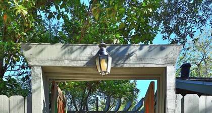 The Hideout - A Sayles Ranch Guesthouse