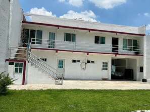 واجهة المنشأة