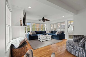 تلفزيون، مدفأة