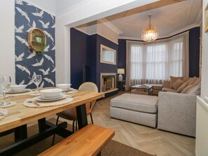 Dining - West End Bay (Morecambe)