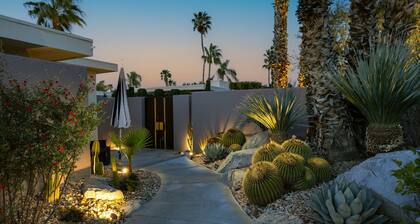 NEW! Private Pool & Mountain Views!