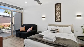 3 Schlafzimmer, Bügeleisen/Bügelbrett, WLAN, Bettwäsche