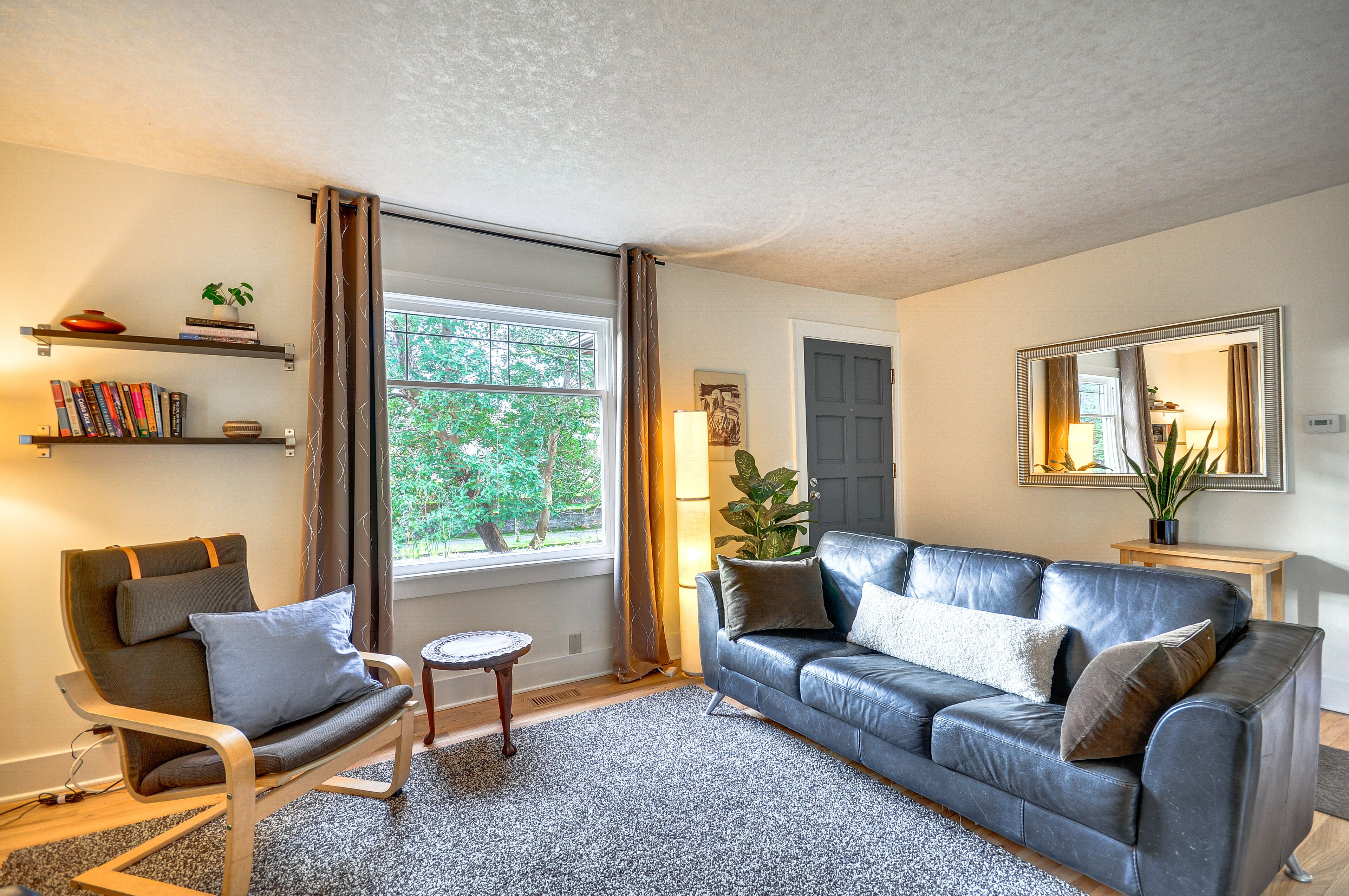 Cozy Portland Retreat Near Swan Island & Adidas HQ