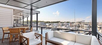 Haven @ The Cove Riverwalk Villas