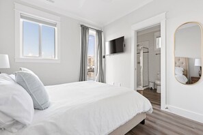 2 habitaciones, escritorio, tabla de planchar con plancha y wifi gratis 