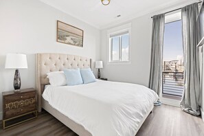 2 habitaciones, escritorio, tabla de planchar con plancha y wifi gratis