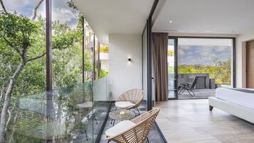 Cobertura luxo, vista para o jardim | Sacada