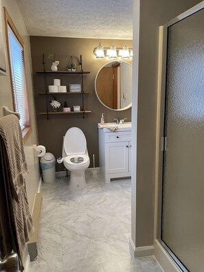 Shower, towels