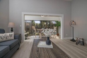 TV, bordtennis og bøker