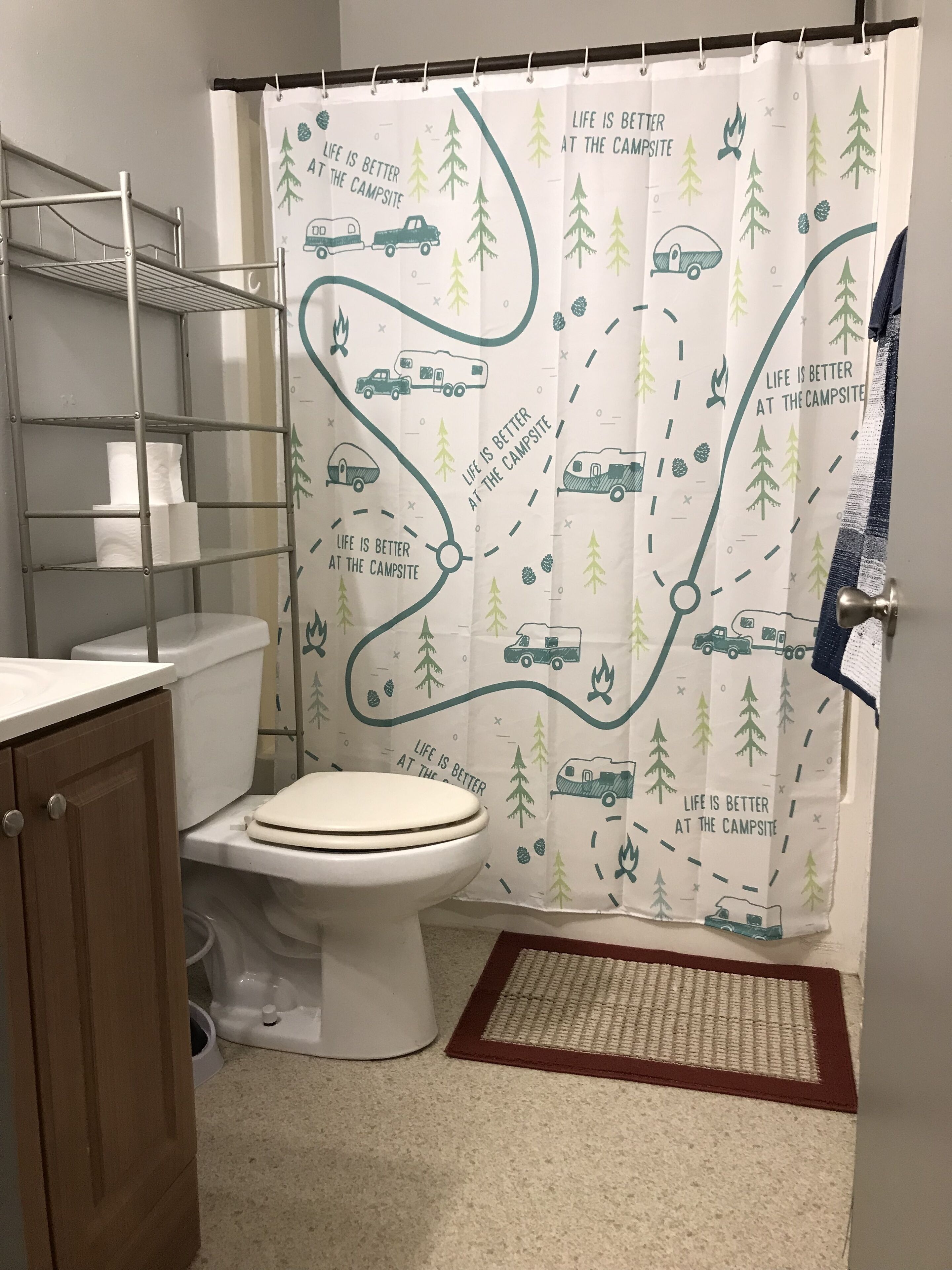 Towels, soap, toilet paper