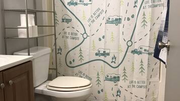 Toallas, jabón, papel higiénico