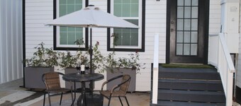  Charming Studio Getaway in the Heart of Historic Columbus 