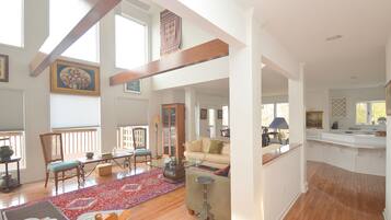 Nhà, 2 giường cỡ queen (Panorama Peak View- Million Dollar Vi) | Bếp riêng | Gia vị