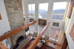 House, 2 Queen Beds (Panorama Peak View- Million Dollar Vi) | View from property