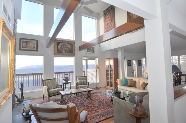 House, 2 Queen Beds (Panorama Peak View- Million Dollar Vi) | Interior