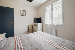 3 habitaciones, tabla de planchar con plancha y wifi gratis