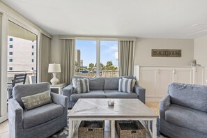 Smart TV - Perdido Sun 114
Ground Floor and steps to the beach! (Pensacola)