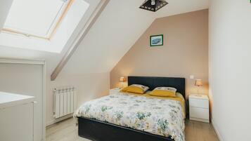 2 chambres, fer et planche Ă repasser, Wi-Fi gratuit, draps fournis