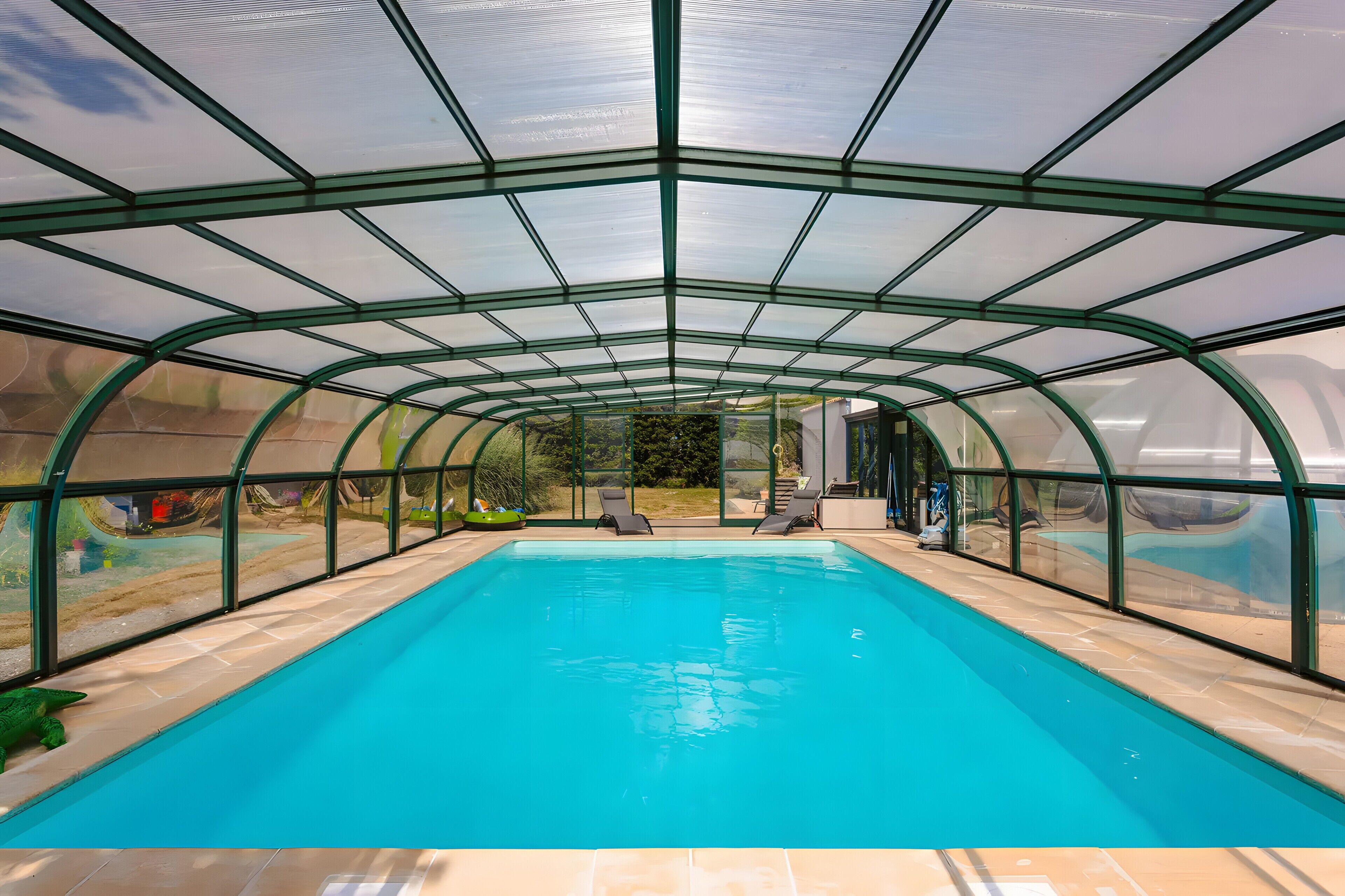Piscine couverte, piscine chauffée