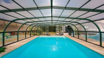 Piscine couverte, piscine chauffée