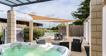 Maison de vacances 'Gßte Panda' avec piscine partagée et SPA, Wi-Fi et climatisation